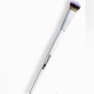 TYS BEAUTY 02 Highlighter Brush